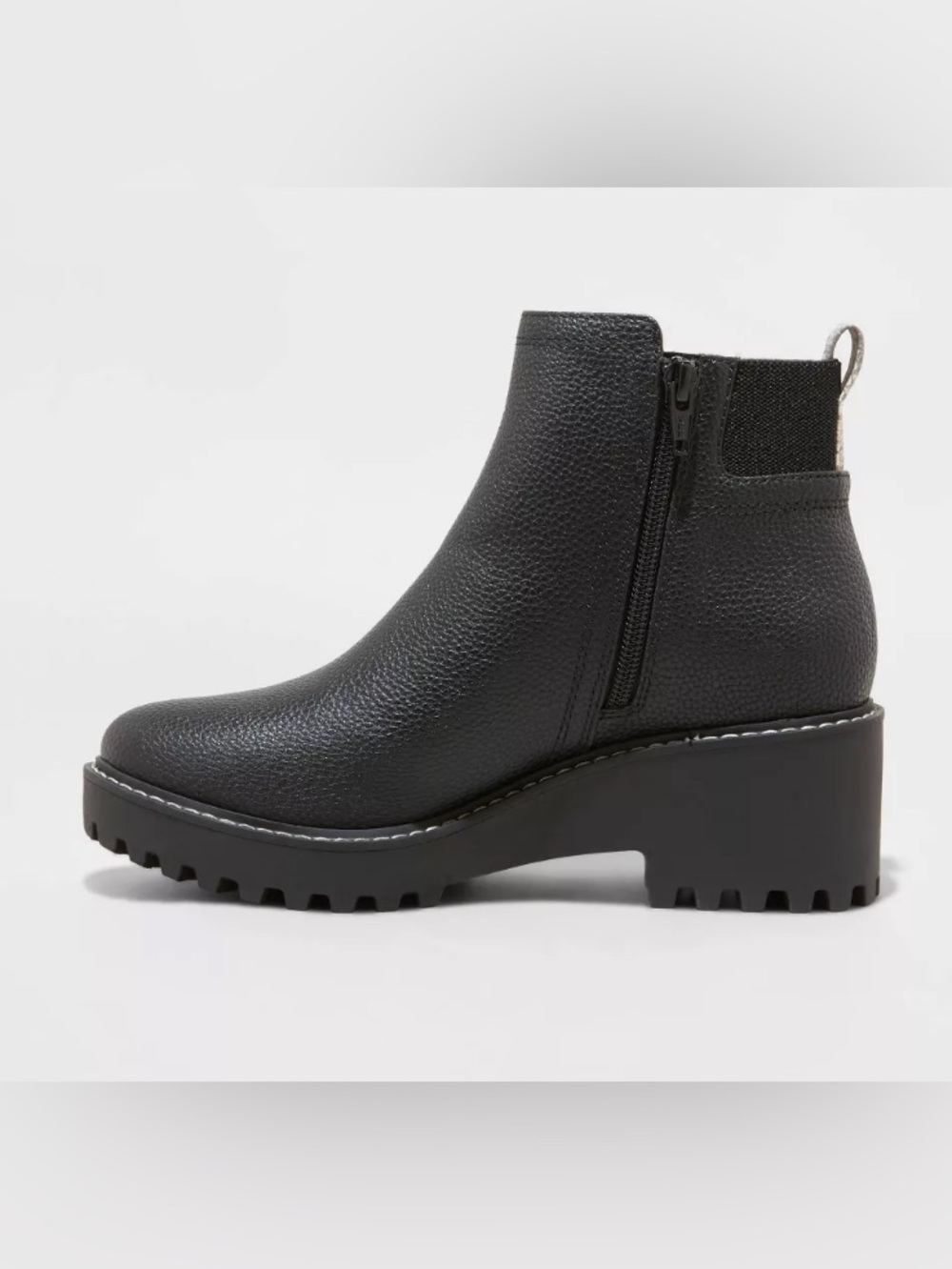 Universal Thread Black Platform Chelsea Boots Lug Sole Chunky Ankle Boots Women - Picture 2 of 10